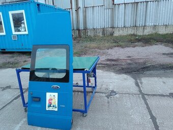 Zadní prosklené dveře na Ford Transit 1 - 4