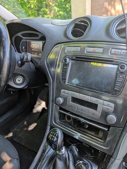 Ford Mondeo 2.0 TDCi, Titanium Šíbr a chlazené sedačky - 4
