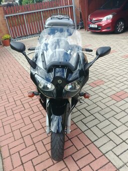 Yamaha FJR 1300 - 4