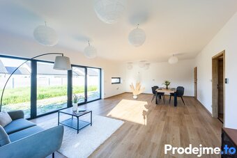 Prodej rodinného domu 4+kk, 150 m2 - Strachotice - 4
