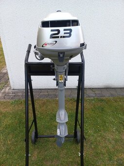 Honda BF 2,3 - lodní motor - 4