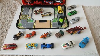 Autíčka s kufříkem - 39ks dle fotek - 4
