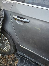 Pravé zadní dveře VW Passat B6 kombi LA7T - 4