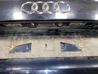 Páté dveře tmavě modrá LZ5D Audi A8 D4 4H sedan r.v. 2011 - 4