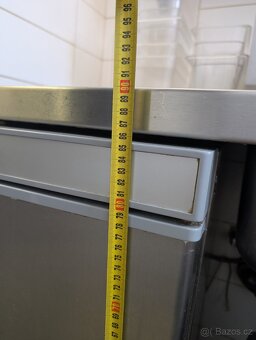 Prodám gastro stůl s dřezem vpravo - 4