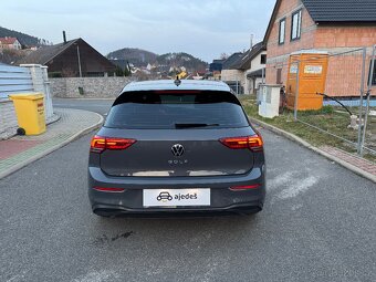 Volkswagen Golf VIII 1.0 eTSI/DSG/ČR-2. majitel/Life/28 tkm - 4