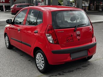 Hyundai i10 1,1 klimatizace,el.okna,2xklíč (2010) - 4
