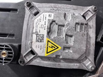 Prodám přední levé bi-xenonové světlo na BMW X5 E70 - 4