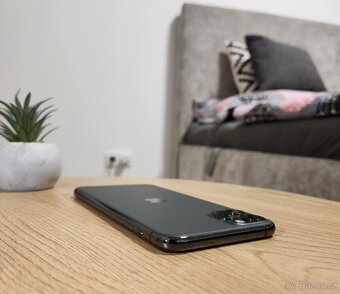 Apple iPhone 11 Pro Max 512GB - 4
