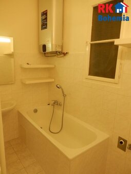 Nabízíme k pronájmu byt 2+1 o ploše 45m2+sklep v 4NP s výtah - 4