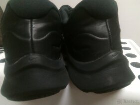 Sportovní tenisky NIKE vel. 35,5 - 4