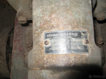 pumpa s motorem na podvozku - 4