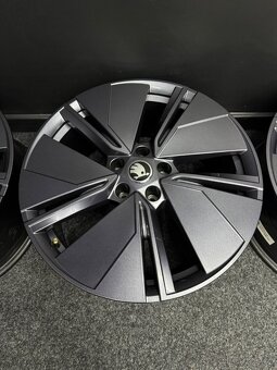 Alu SKODA ENYAQ 5x112 19” 5LA601025A - 4
