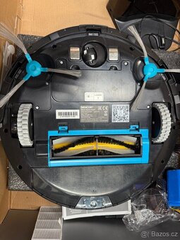 Robotický vysavač Sencor SRV 9250BK 2v1 NA DÍLY - 4