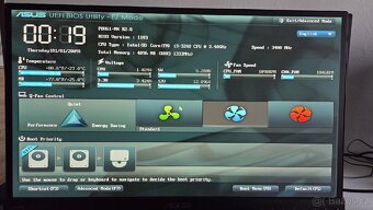 Monitor asus - 4
