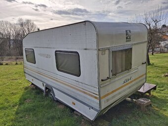Karavan Knaus Sudwind s předstanem - 4