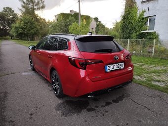 Prodám Toyota Corolla ST GR sport 2.0 146 kw hybrid - 4