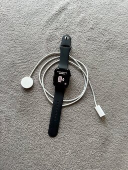 Apple Watch Series 7 45mm (GPS + Cellular) z hliníku - 4