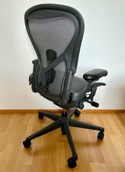 Kancelářská židle Herman Miller Aeron vel. B - záruka - 4