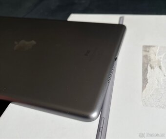 iPad 9. generace 64GB Wi-Fi | TOP stav + kompletní balení - 4