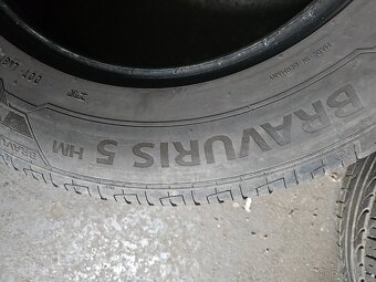 235/65R17 108V XL Bravuris 5HM BARUM - 4