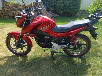 Honda GLR125 - 4