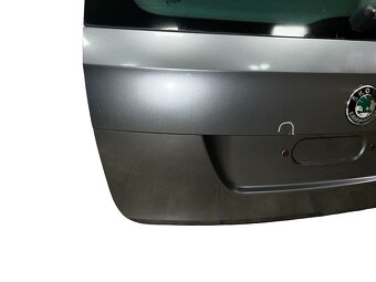 Páté dveře šedá metalíza LF8L Škoda Superb 2 kombi r.v. 2010 - 4