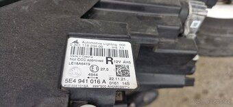 Prave predni svetlo matrix skoda octavia 4 5e4941016a - 4
