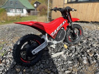 GasGas MC-E 2 (2025) – TOP stav - 4