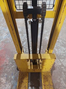 Vysokozdvižný ruční paletový vozík nosnost 1T. - 4