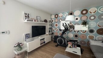 Prodám obývací sestavu bílá LAK mat - na míru - 4