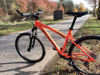 B'TWIN ROCKRIDER 340 Vel.: S, nastaveno na 168 cm - 4