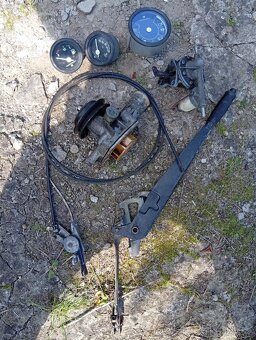 Prodám na Škoda 120 nové a použité náhradní díly. - 4