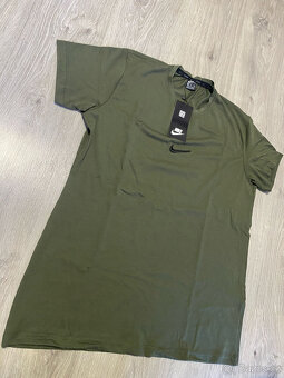 NOVÉ Pánské zelené khaki triko Nike - 4