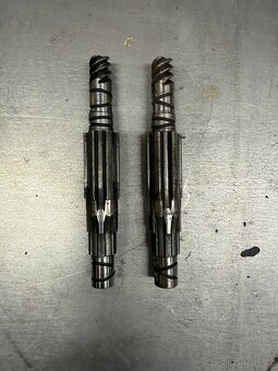 Jawa/Čz - díly převodovek 16x - 4