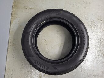 2x 215/65R17 Pirelli Scorpion Zimní - 4