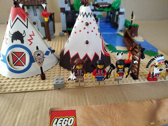 Lego 6763 Rapid River Village - 4