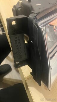 1U1941031 levý světlomet - 4