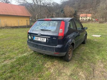Ford fiesta - 4