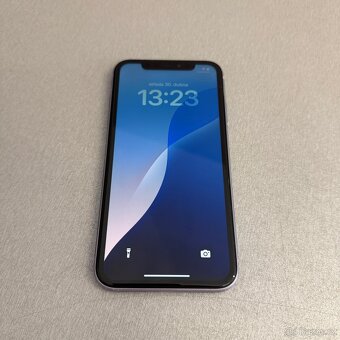 iPhone 11 128GB purple, pěkný stav, 12 měsíců záruka - 4