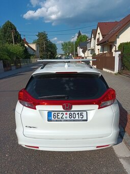 Honda Civic, Honda Civic Tourer 1.8 i-VTEC - 4