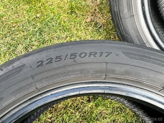 Dunlop Sport Bluresponse 225/50 R17 98 W 3-4mm 4ks - 4