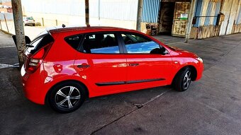 hyundai i30 1.4 benzin ( top stav ) - 4