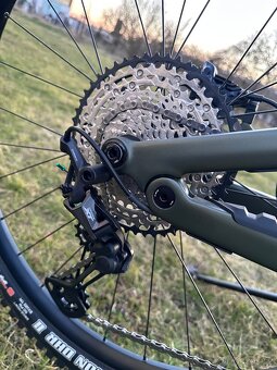Canyon Spectral 29 CF7 vel.M - 4