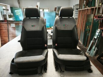 Octavia 2 rs sedačky interier - 4