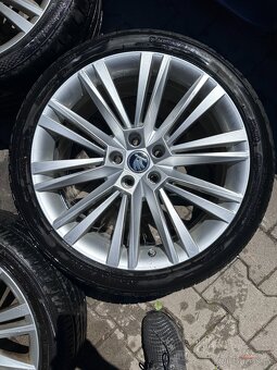 Letní sada alu kol Škoda Superb Canopus 19" - 235/40 R19 - 4