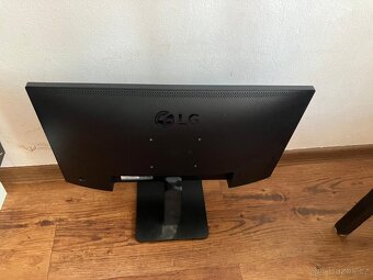 LCD monitor LG 24MR400 - 4