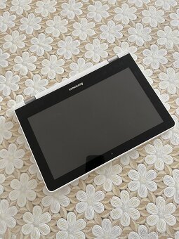 Lenovo Yoga 300 - 4