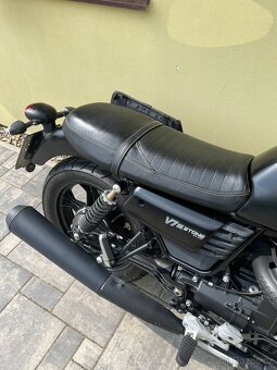 Moto Guzzi V7 III Stone - 4