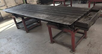 Svařovací stůl ze šedé litiny T drážky (5x) - 4